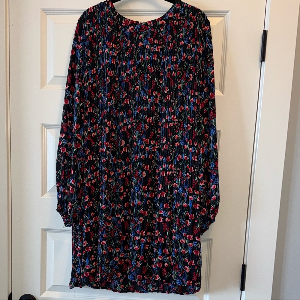Women’s Ophelia Roe Black Pleated Floral Long Sleeve Lined Dress Size L